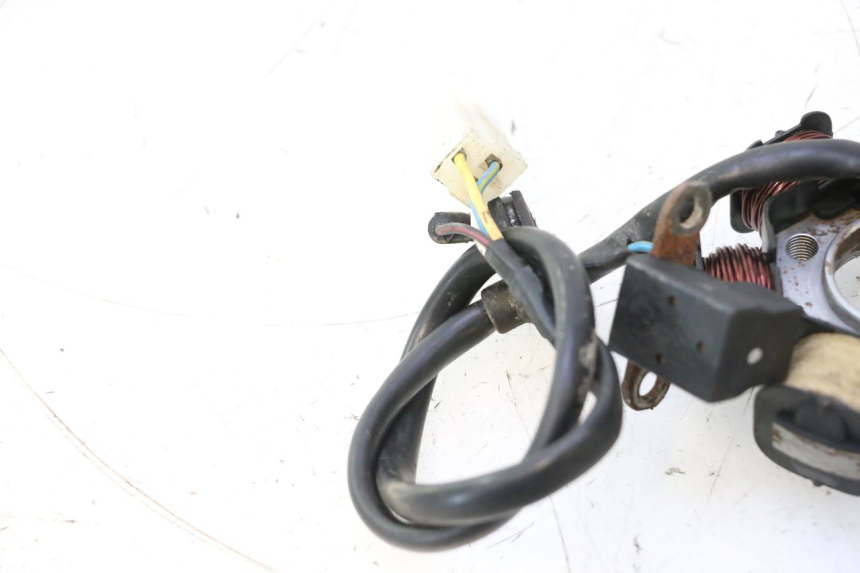 photo de ROTOR ESTATOR PEUGEOT LUDIX ONE 50 (2004 - 2013) - Pontos de fixação