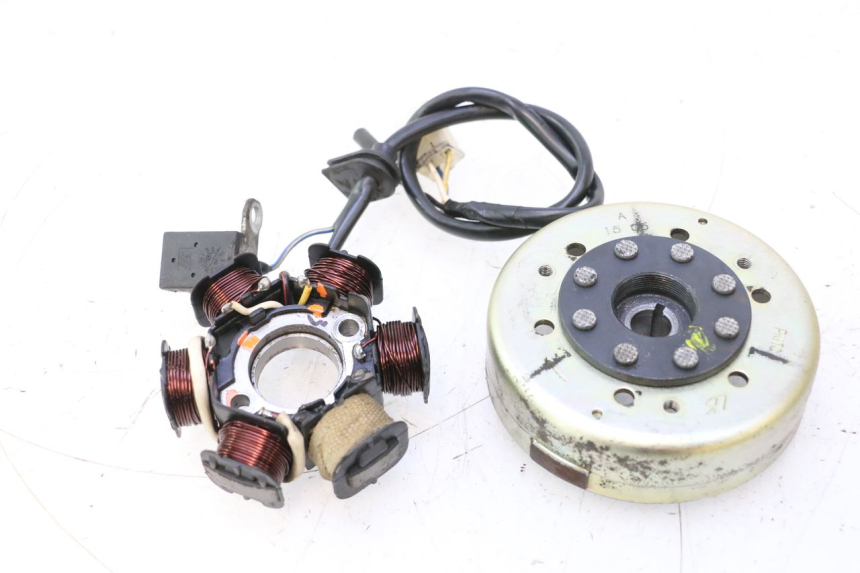 photo de ROTOR ESTATOR PEUGEOT LUDIX ONE 50 (2004 - 2013) - Vista principal