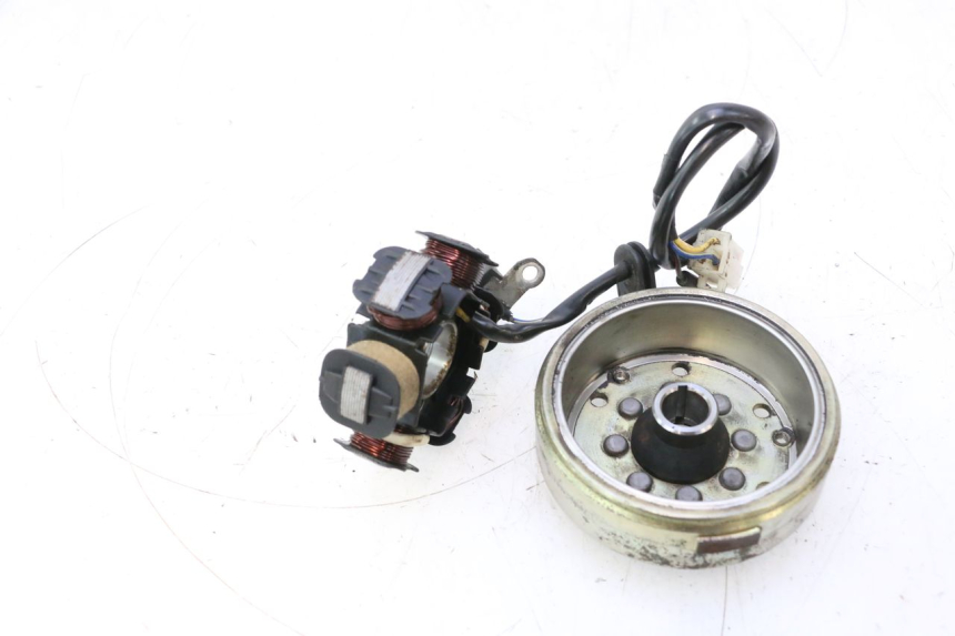 photo de ROTOR ESTATOR PEUGEOT LUDIX ONE 50 (2004 - 2013) - Vista geral