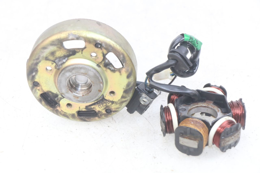 photo de ROTOR ESTATOR SYM MIO 50 (2011 - 2017) - Outro ângulo de visão