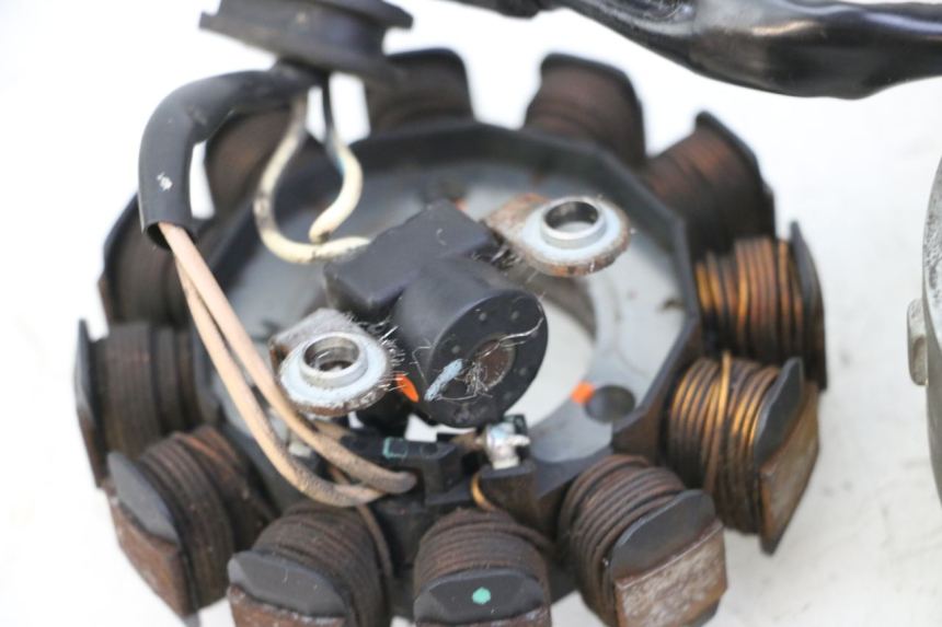 photo de ROTOR ESTATOR MBK MW TRYPTIK 125 (2014 - 2016) - Outro ângulo de visão