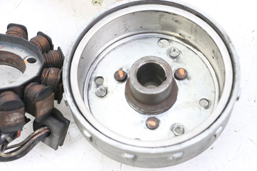 photo de ROTOR ESTATOR MBK MW TRYPTIK 125 (2014 - 2016) - Pontos de fixação