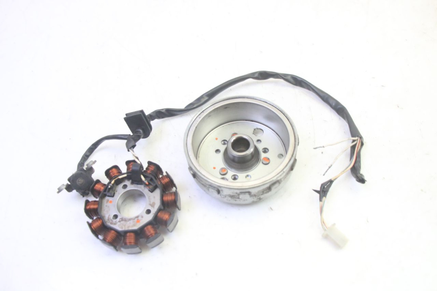 photo de ROTOR ESTATOR YAMAHA NEOS NEO'S 4T 50 (2008 - 2016) - Detalhe da peça