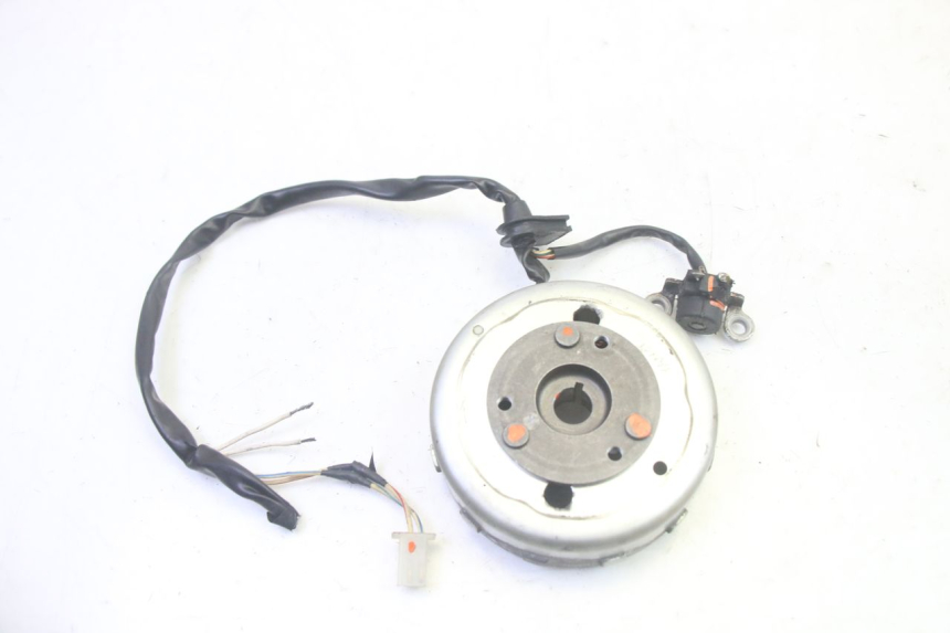 photo de ROTOR ESTATOR YAMAHA NEOS NEO'S 4T 50 (2008 - 2016) - Zoom do estado de desgaste
