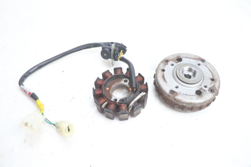 photo de ROTOR ESTATOR KYMCO LIKE 4T 50 (2019 - 2025) - Vista principal