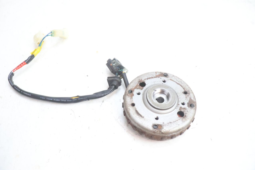 photo de ROTOR ESTATOR KYMCO LIKE 4T 50 (2019 - 2025) - Zoom do estado de desgaste