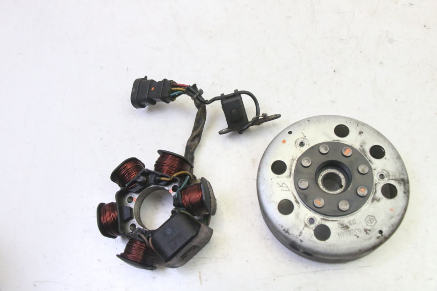 photo de ROTOR ESTATOR PIAGGIO NEW TYPHOON 50 (2010 - 2017) - Vista principal