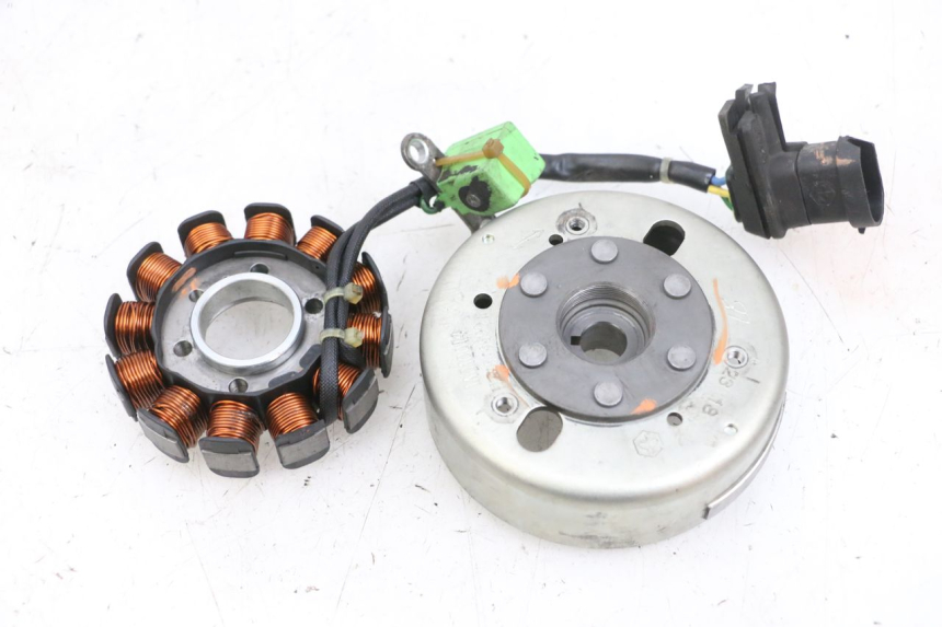 photo de ROTOR ESTATOR PIAGGIO NEW TYPHOON 50 (2018 - 2021) - Vista principal