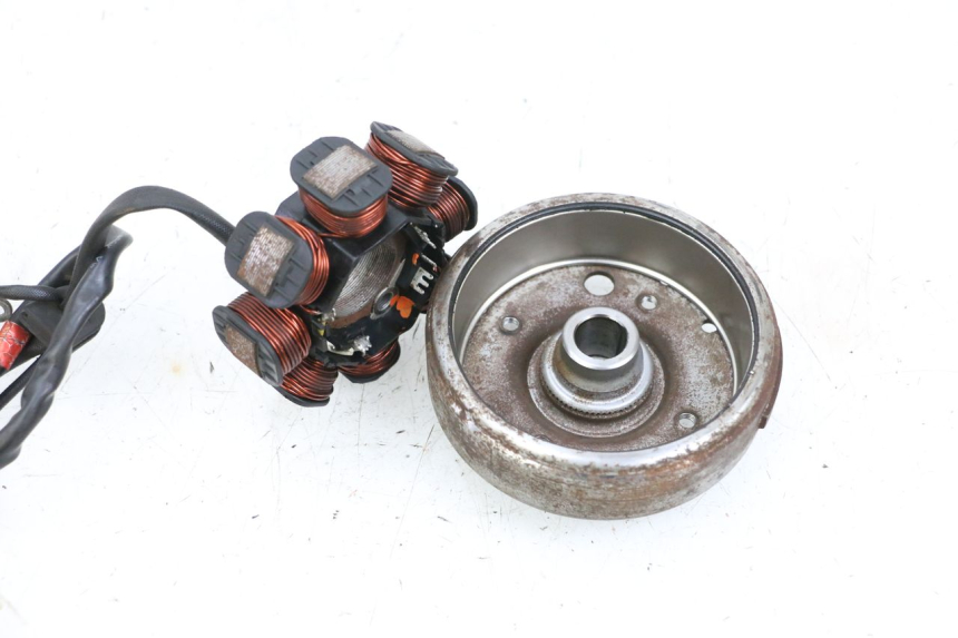 photo de ROTOR ESTATOR SYM ORBIT III 3 4T 50 (2018 - 2021) - Outro ângulo de visão