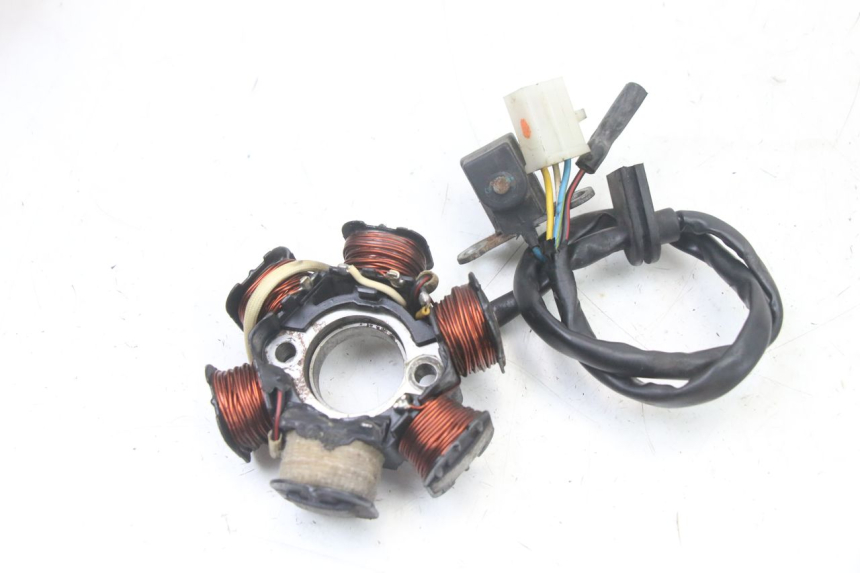 photo de ROTOR ESTATOR PEUGEOT KISBEE 2T 50 (2010 - 2017) - Estado da superfície