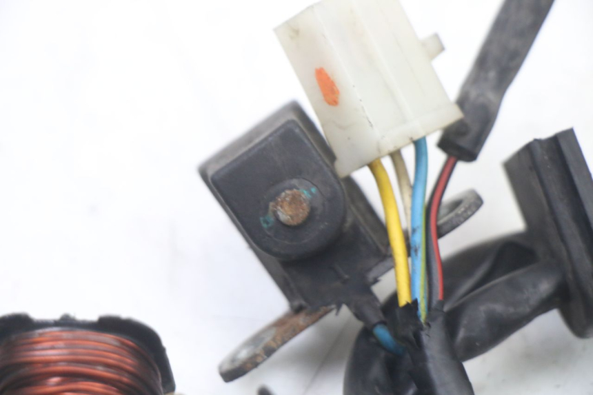 photo de ROTOR ESTATOR PEUGEOT KISBEE 2T 50 (2010 - 2017) - Marcações e referências