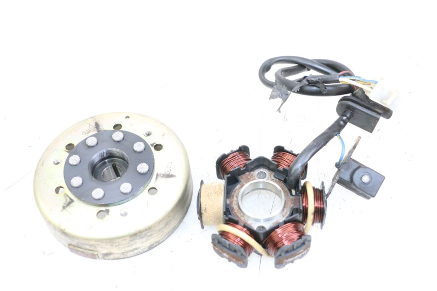 photo de ROTOR ESTATOR PEUGEOT LUDIX 50 (2008 - 2017) - Vista principal