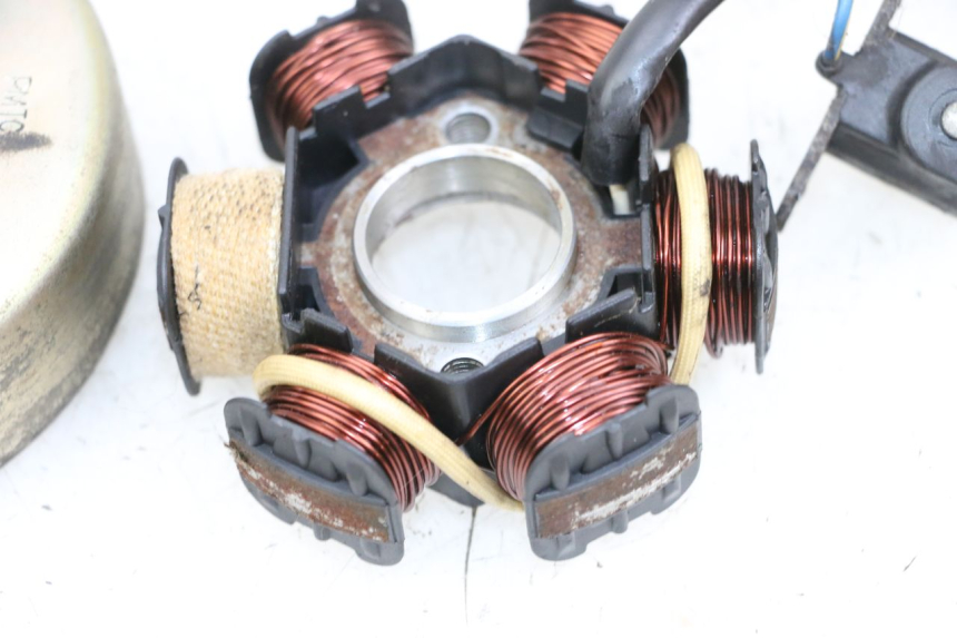 photo de ROTOR ESTATOR PEUGEOT LUDIX 50 (2008 - 2017) - Peça verificada