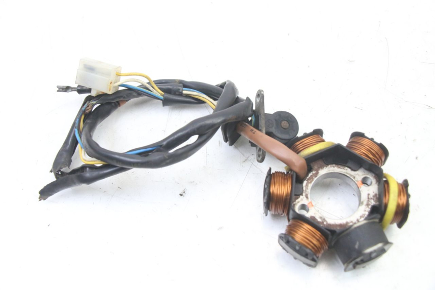 photo de ROTOR ESTATOR PEUGEOT TKR TREKKER FURIOUS 50 (2005 - 2014) - Pontos de fixação