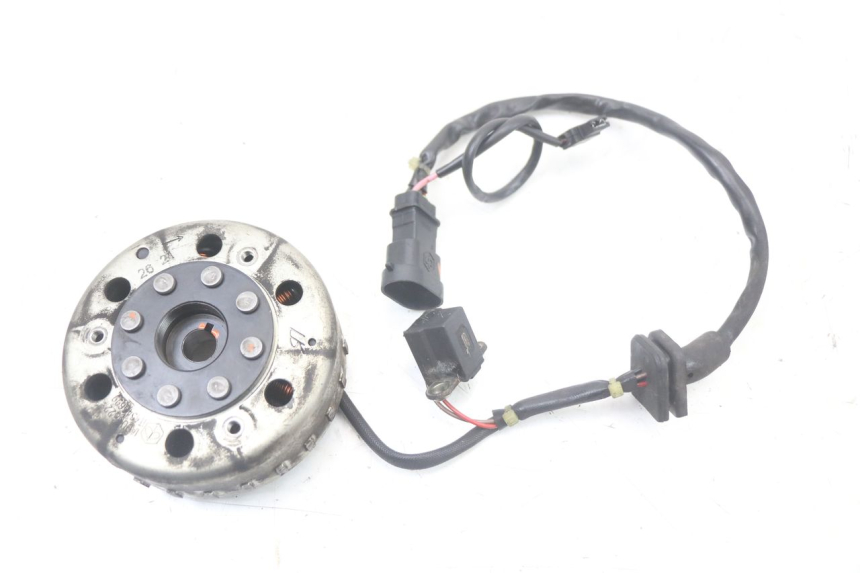 photo de ROTOR ESTATOR PIAGGIO LIBERTY IGET 4T 50 (2021 - 2025) - Zoom do estado de desgaste
