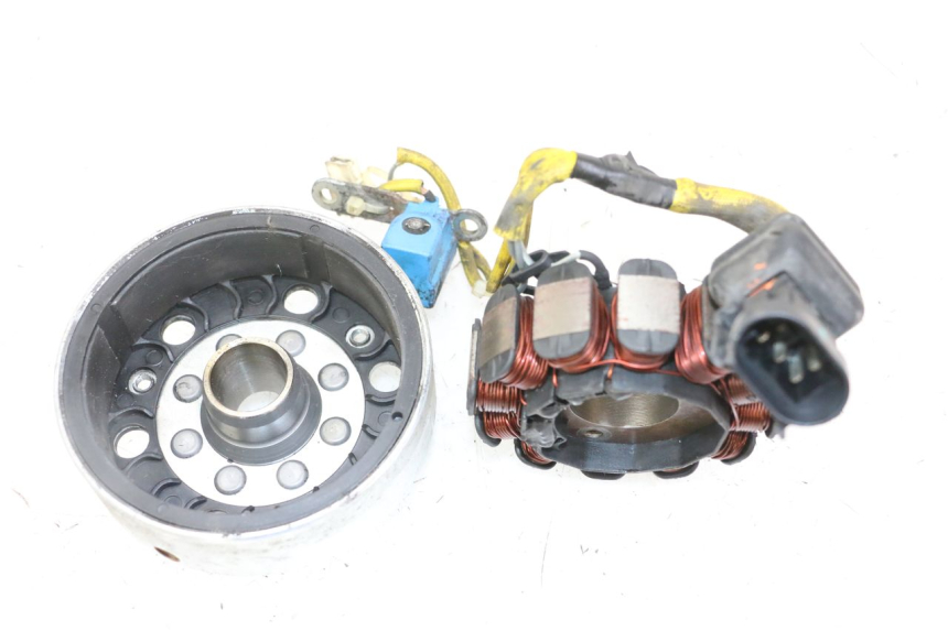 photo de ROTOR ESTATOR PIAGGIO VESPA LX 150 (2005 - 2013) - Outro ângulo de visão