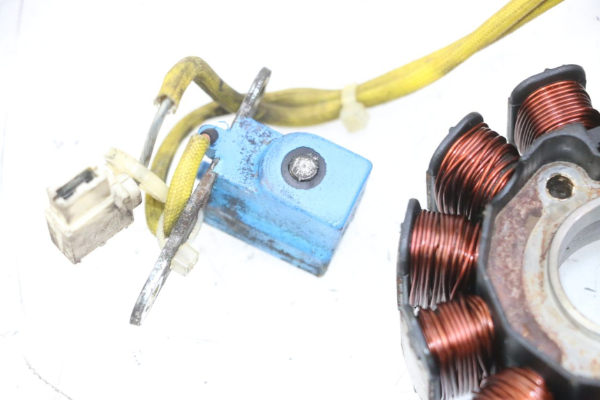 photo de ROTOR ESTATOR PIAGGIO VESPA LX 150 (2005 - 2013) - Pontos de fixação