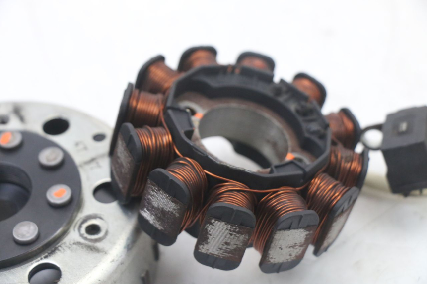 photo de ROTOR ESTATOR PIAGGIO ZIP 4T 50 (2018 - 2020) - Estado da superfície