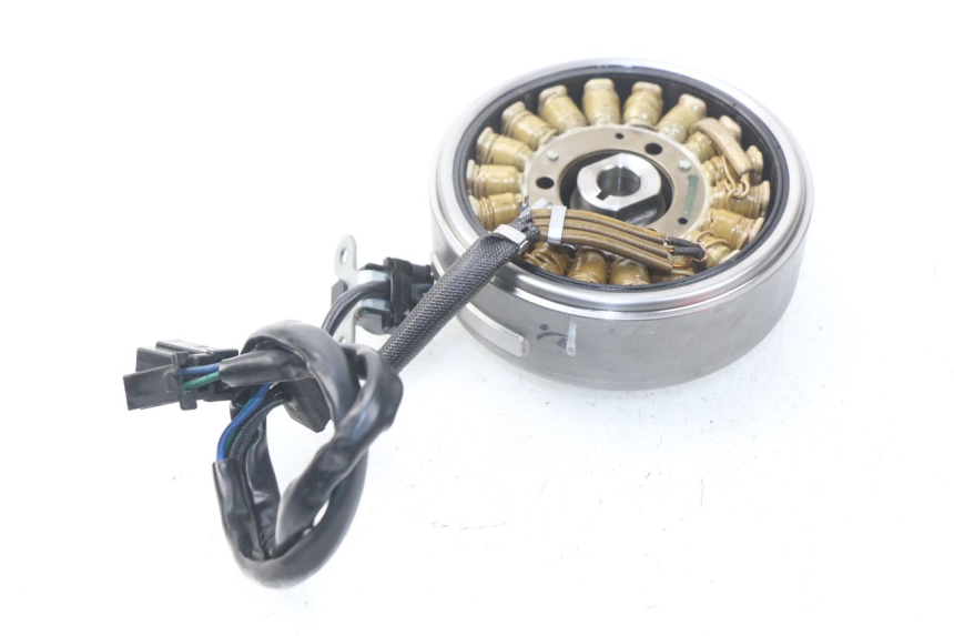 photo de ROTOR ESTATOR SUZUKI RV VAN VAN 125 (2003 - 2008) - Outro ângulo de visão