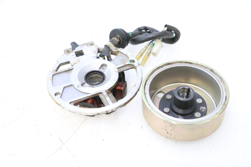 photo de ROTOR ESTATOR KEEWAY RY6 2T 50 (2011 - 2019) - Vista geral