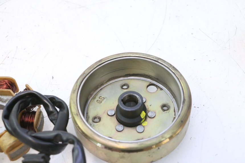 photo de ROTOR ESTATOR JM MOTORS SANTANA 50 (2014 - 2023) - Pontos de fixação