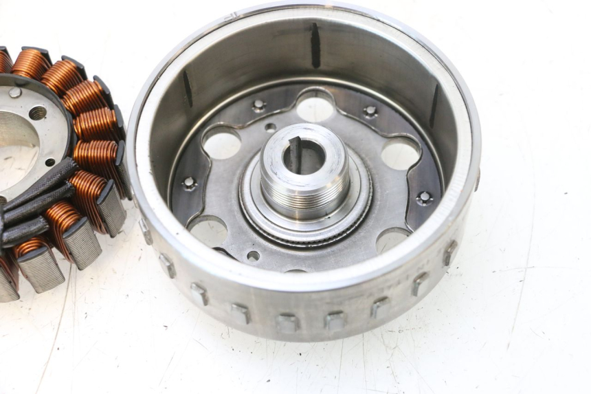 photo de ROTOR ESTATOR PEUGEOT SATELIS COMPRESSOR K15 125 (2006 - 2009) - Vista do produto