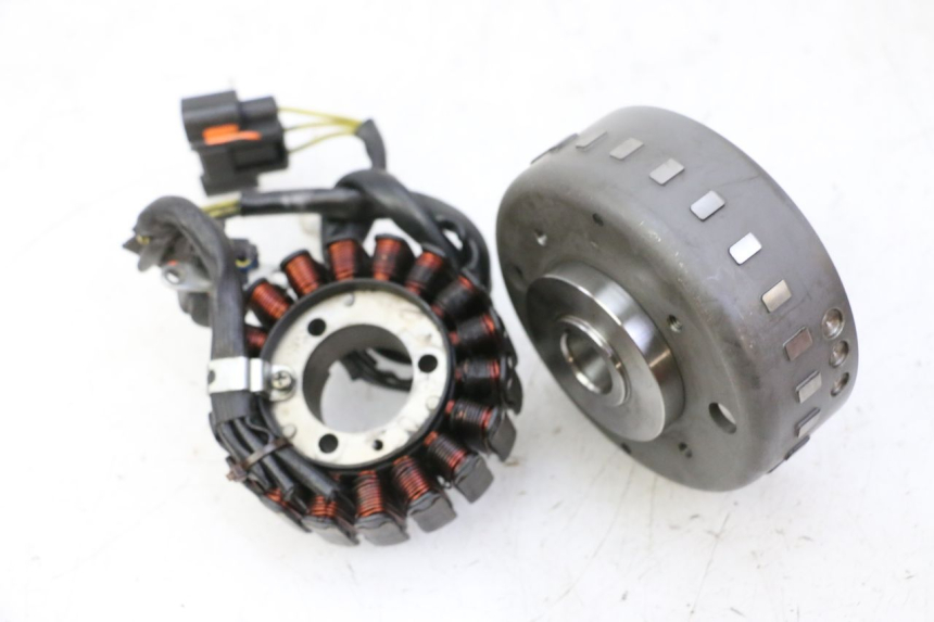 photo de ROTOR ESTATOR PEUGEOT SATELIS 125 (2013 - 2018) - Zoom do estado de desgaste