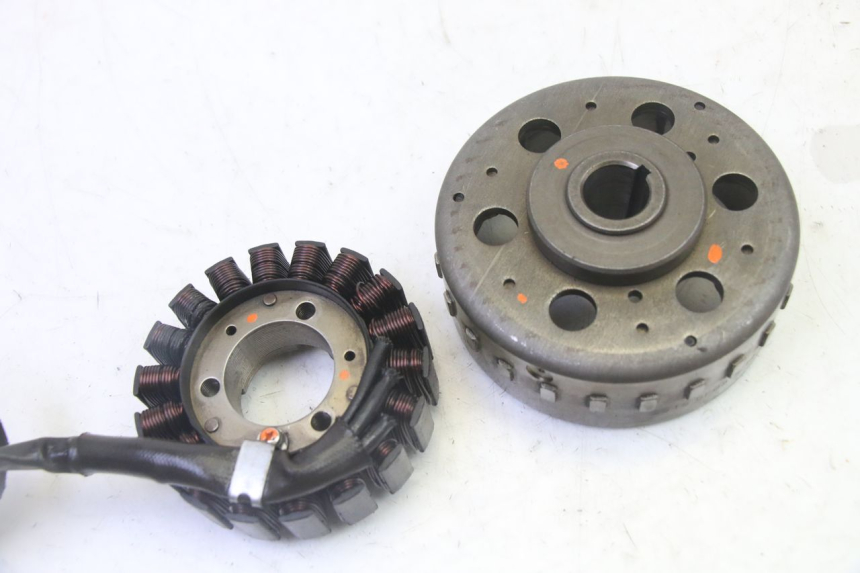 photo de ROTOR ESTATOR PEUGEOT SATELIS 125 (2013 - 2018) - Detalhe da peça