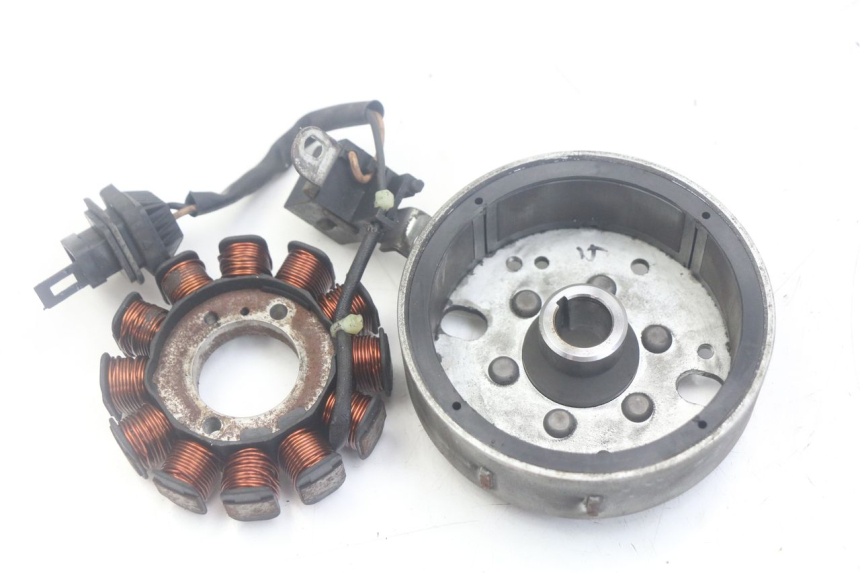 photo de ROTOR ESTATOR APRILIA SCARABEO 100 (2003 - 2012) - Detalhe da peça