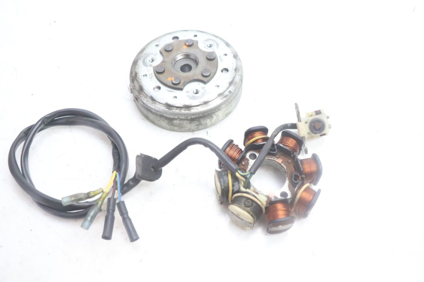 photo de ROTOR ESTATOR HONDA SCV LEAD 100 (2003 - 2007) - Vista principal