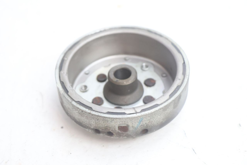 photo de ROTOR ESTATOR HONDA SCV LEAD 100 (2003 - 2007) - Detalhes característicos