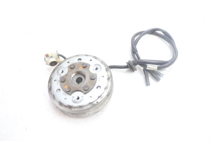 photo de ROTOR ESTATOR HONDA SCV LEAD 100 (2003 - 2007) - Zoom do estado de desgaste