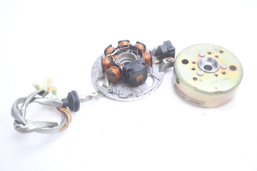 photo de ROTOR ESTATOR YAMAHA SLIDER 50 (1999 - 2004) - Vista principal
