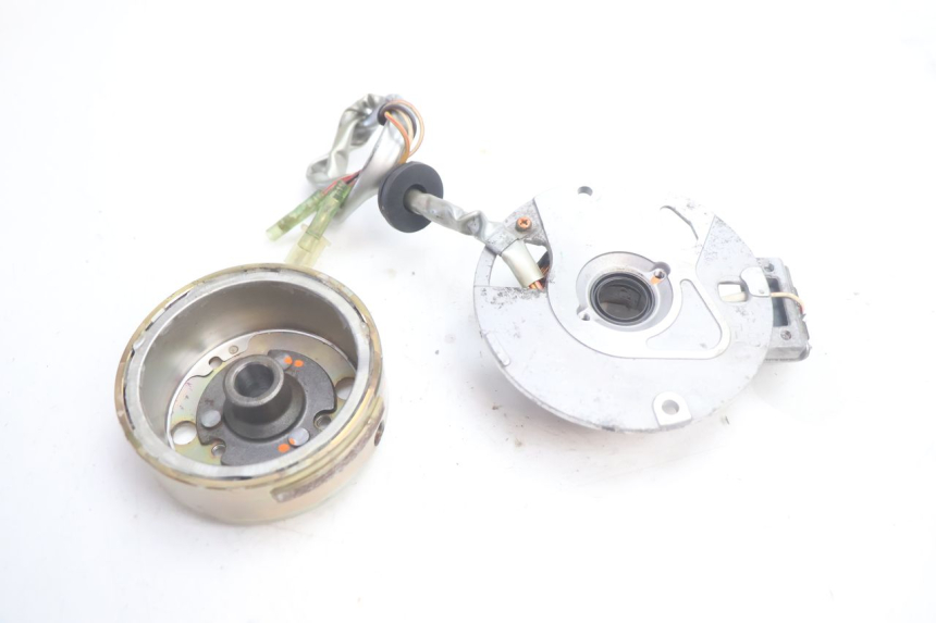 photo de ROTOR ESTATOR YAMAHA SLIDER 50 (1999 - 2004) - Detalhe da peça