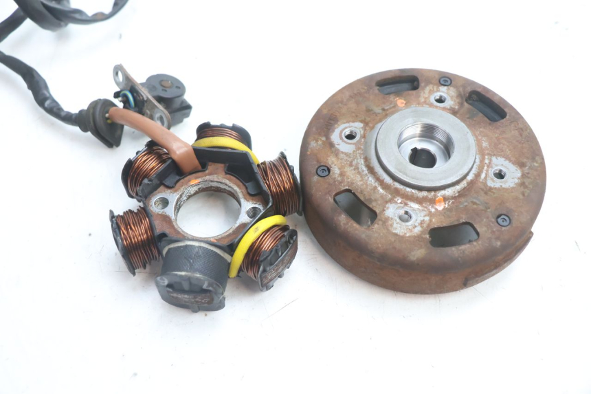 photo de ROTOR ESTATOR PEUGEOT SPEEDFIGHT 2 AC 50 (2000 - 2009) - Ampliação técnica