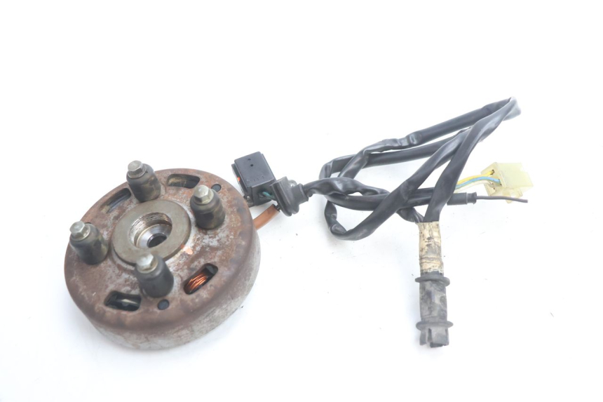photo de ROTOR ESTATOR PEUGEOT SPEEDFIGHT LC 50 (1996 - 2002) - Zoom do estado de desgaste