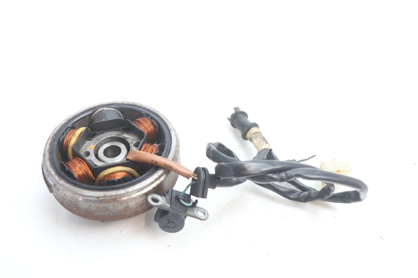 photo de ROTOR ESTATOR PEUGEOT SPEEDFIGHT LC 50 (1996 - 2002) - Outro ângulo de visão