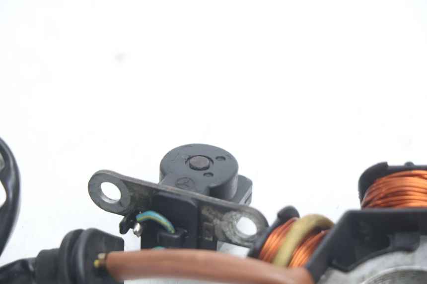 photo de ROTOR ESTATOR PEUGEOT SPEEDFIGHT LC 50 (1996 - 2002) - Pontos de fixação