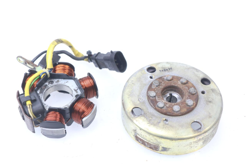 photo de ROTOR ESTATOR APRILIA SR CARB LC 2T 50 (2004 - 2012) - Vista principal