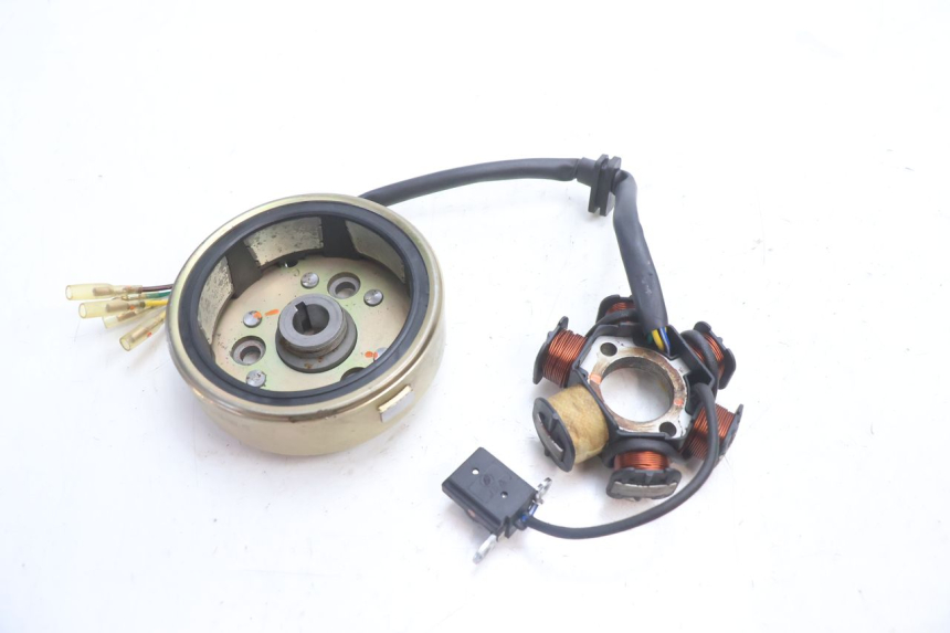 photo de ROTOR ESTATOR YAMASAKI STREET 50 (2013 - 2018) - Detalhe da peça
