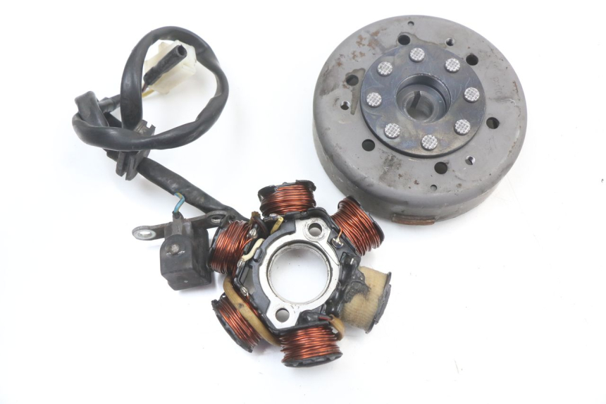 photo de ROTOR ESTATOR PEUGEOT STREETZONE 2T 50 (2014 - 2019) - Vista principal