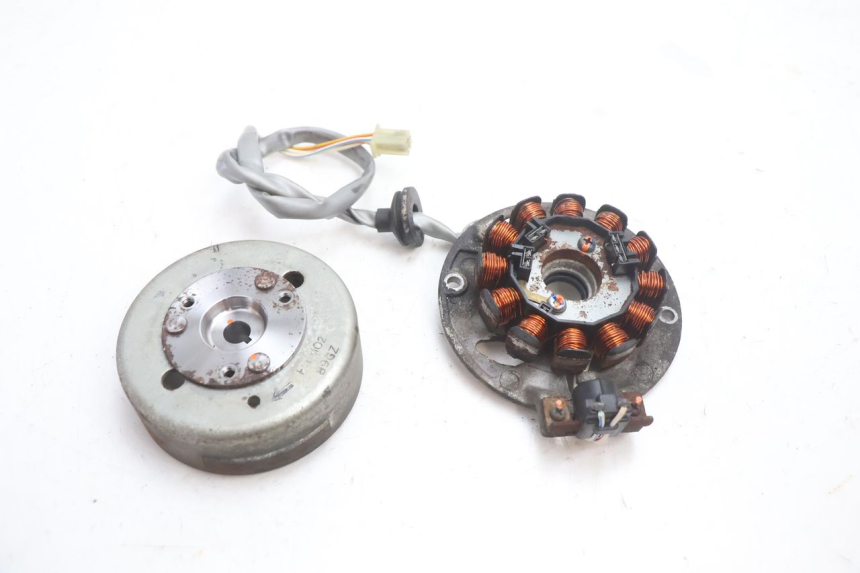 photo de ROTOR ESTATOR MBK STUNT NAKED 50 (2004 - 2018) - Vista principal