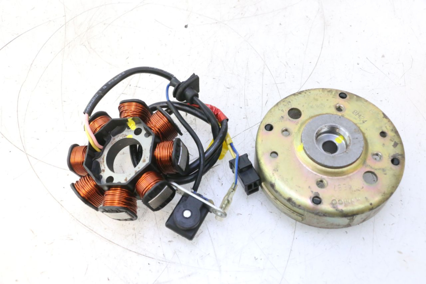 photo de ROTOR ESTATOR KYMCO SUPER 8 2T 50 (2007 - 2013) - Vista principal