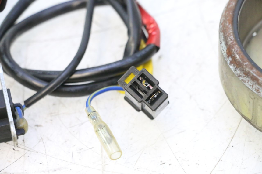 photo de ROTOR ESTATOR KYMCO SUPER 8 2T 50 (2007 - 2013) - Ampliação técnica