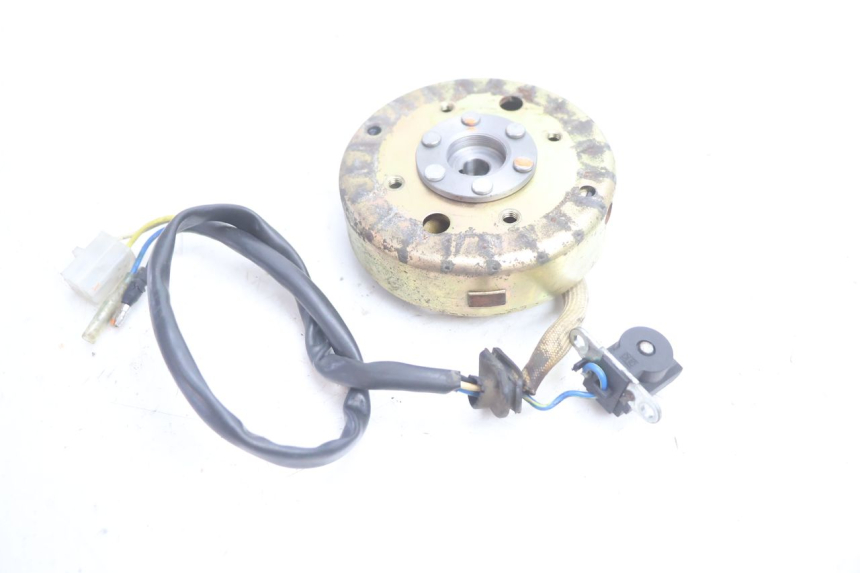 photo de ROTOR ESTATOR BAOTIAN TRAVEL SPIRIT 50 (2010 - 2012) - Zoom do estado de desgaste