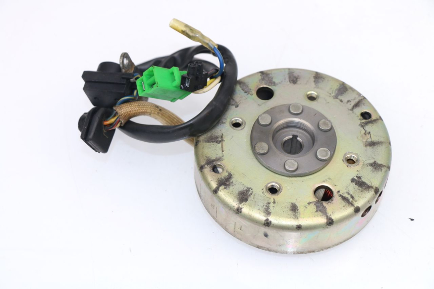 photo de ROTOR ESTATOR BAOTIAN TRAVEL SPIRIT 50 (2010 - 2012) - Detalhe da peça
