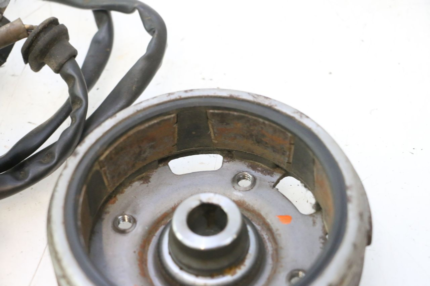 photo de ROTOR ESTATOR PEUGEOT TREKKER 50 (1995 - 2004) - Ampliação dos componentes