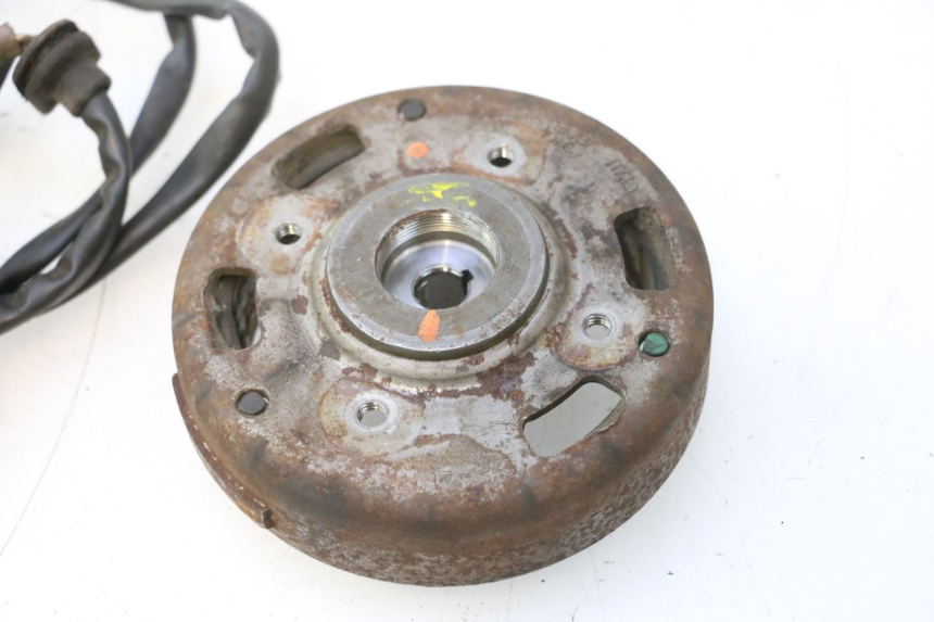 photo de ROTOR ESTATOR PEUGEOT TREKKER 50 (1995 - 2004) - Imagem adicional