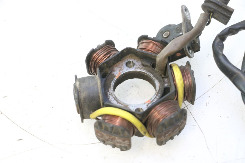 photo de ROTOR ESTATOR PEUGEOT TREKKER 50 (1995 - 2004) - Zoom do estado de desgaste