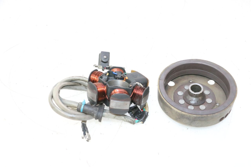 photo de ROTOR ESTATOR PIAGGIO TYPHOON 50 (2000 - 2009) - Pontos de fixação